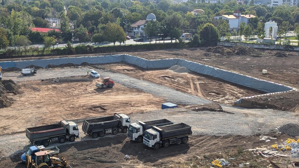 PXL 20240913 063858967