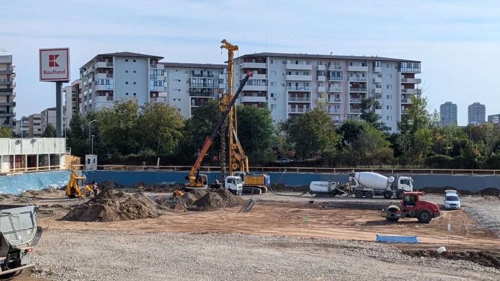 PXL 20240913 064504031