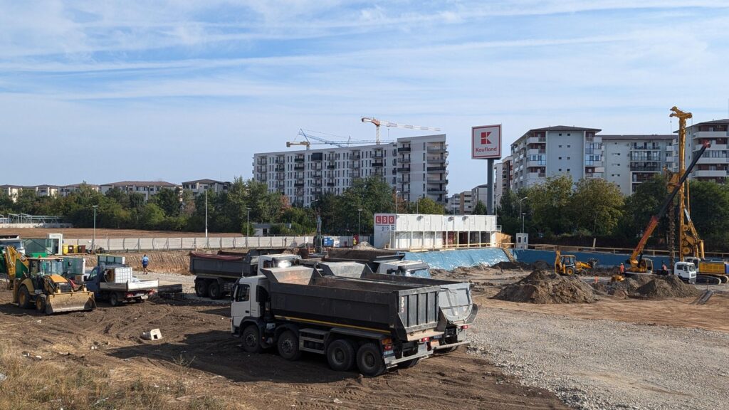 PXL 20240913 064517766