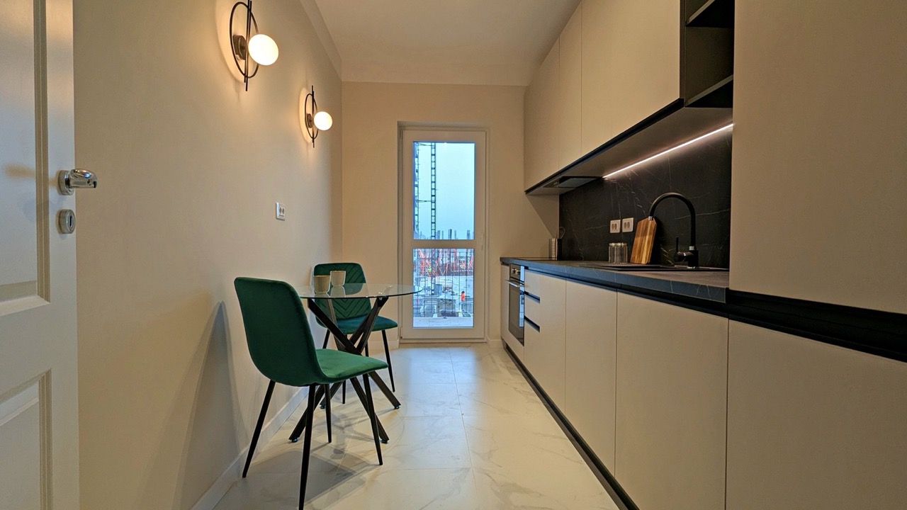 edit PXL 20251216 120452930 Large