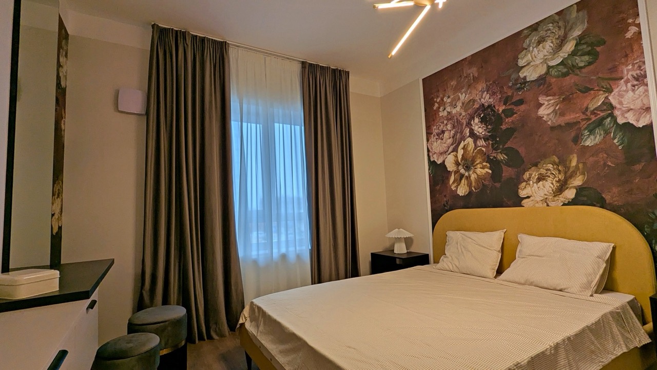 edit PXL 20251216 122000449 Large