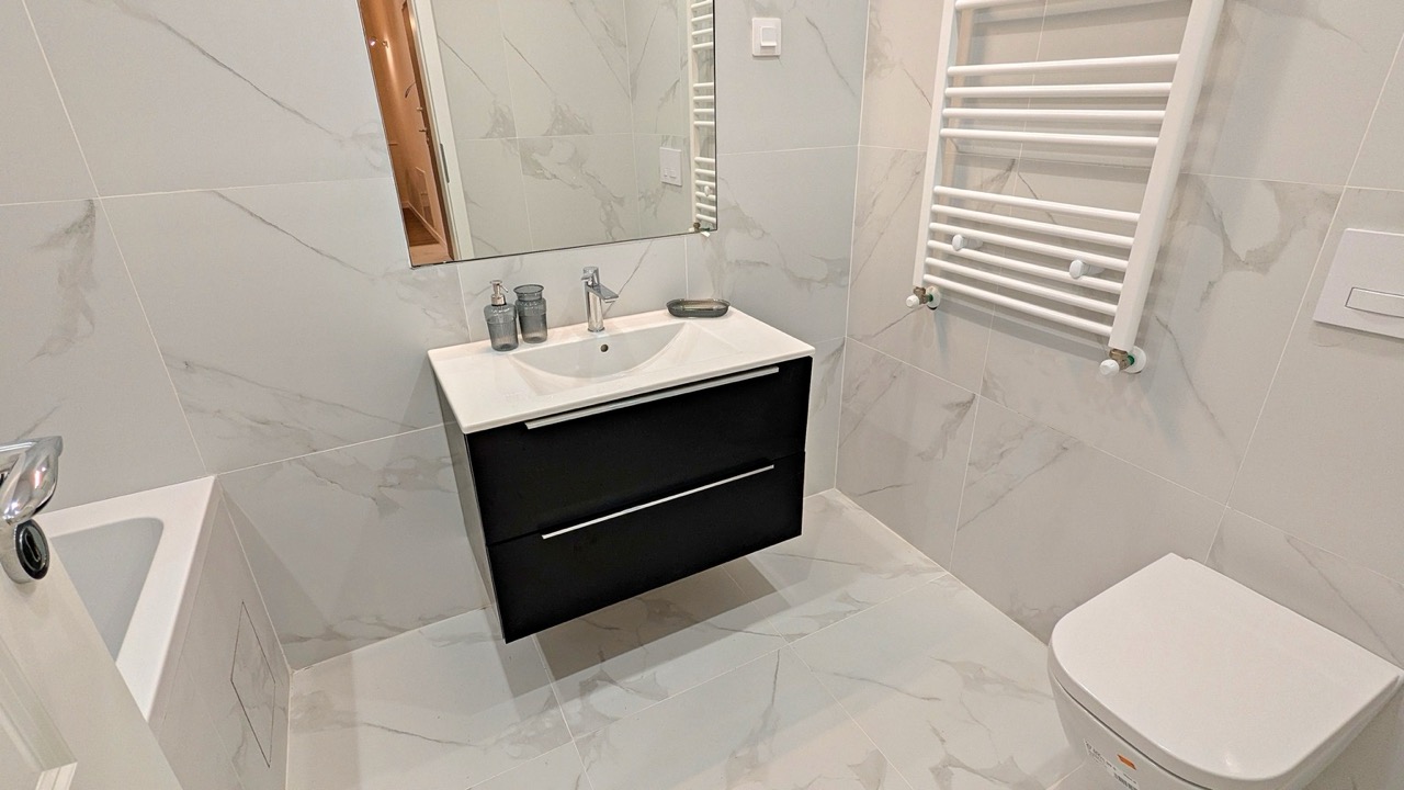 edit PXL 20251216 122223702 Large