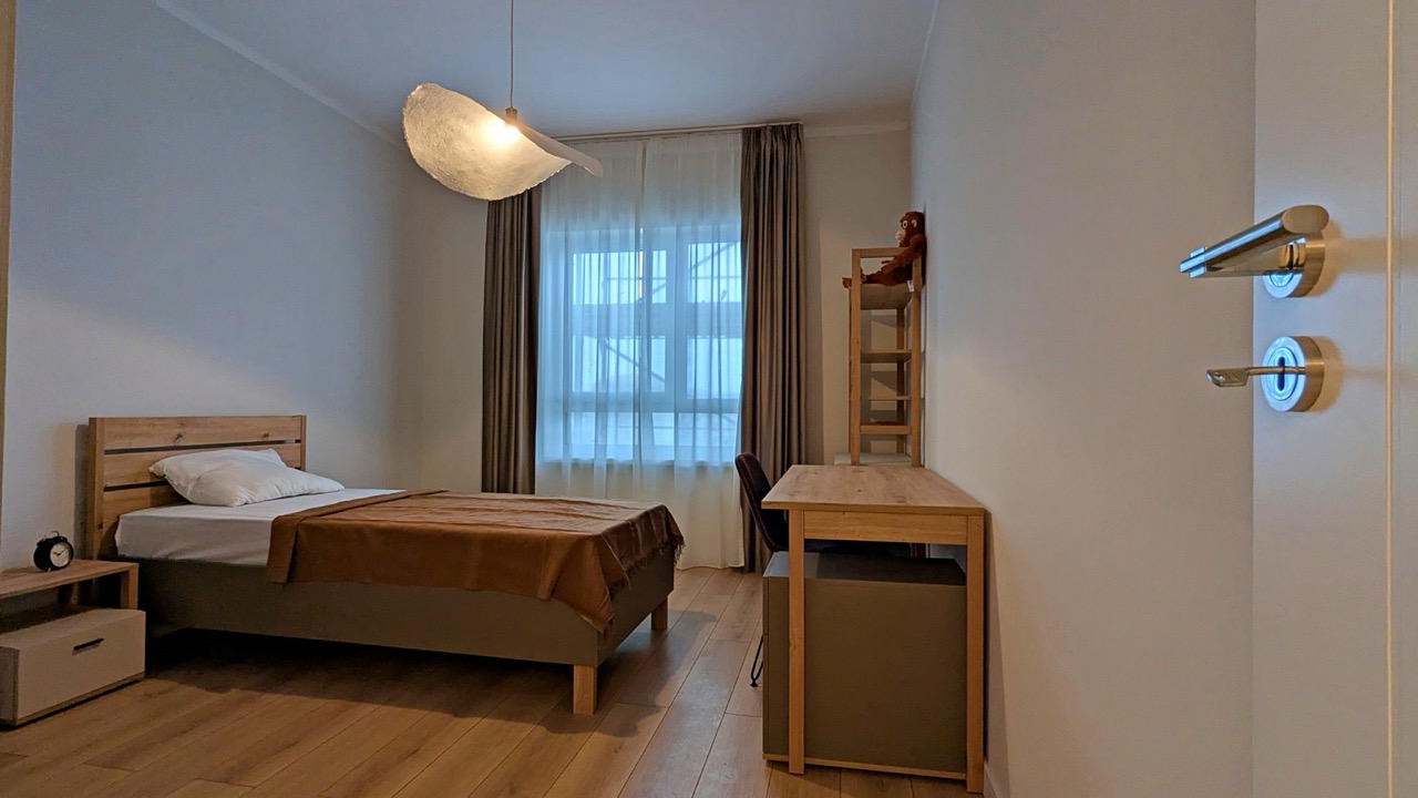 edit PXL 20251216 123948463 Large