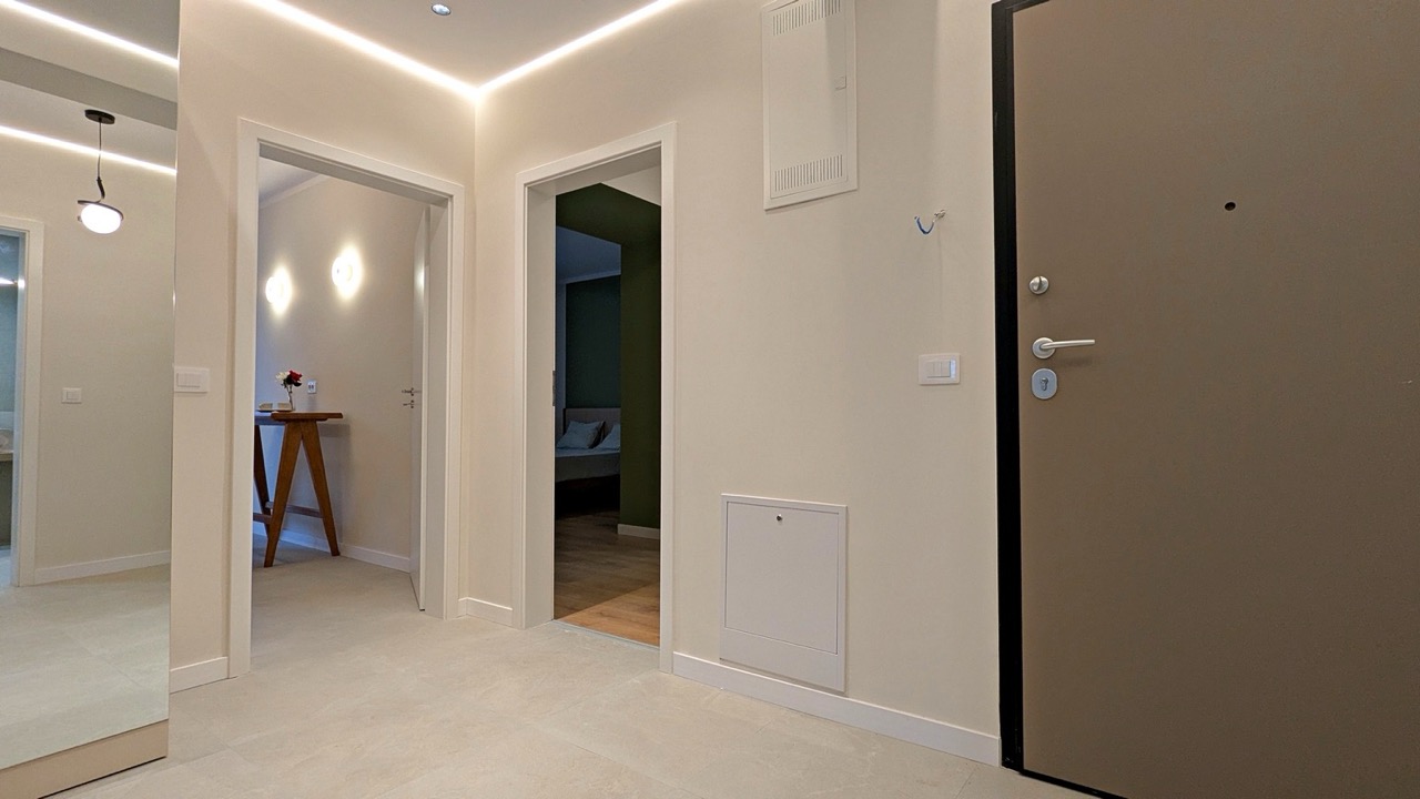 edit PXL 20251216 124044465 Large